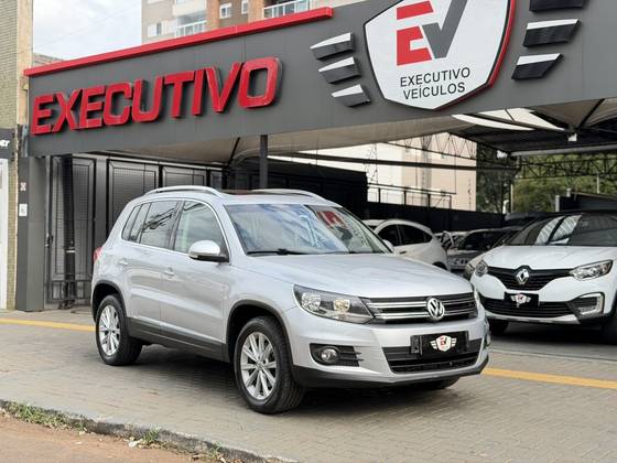 VOLKSWAGEN TIGUAN 2.0 TSI 16V TURBO GASOLINA 4P TIPTRONIC VOLKSWAGEN TIGUAN 2.0 TSI 16V TURBO GASOLINA 4P TIPTRONIC